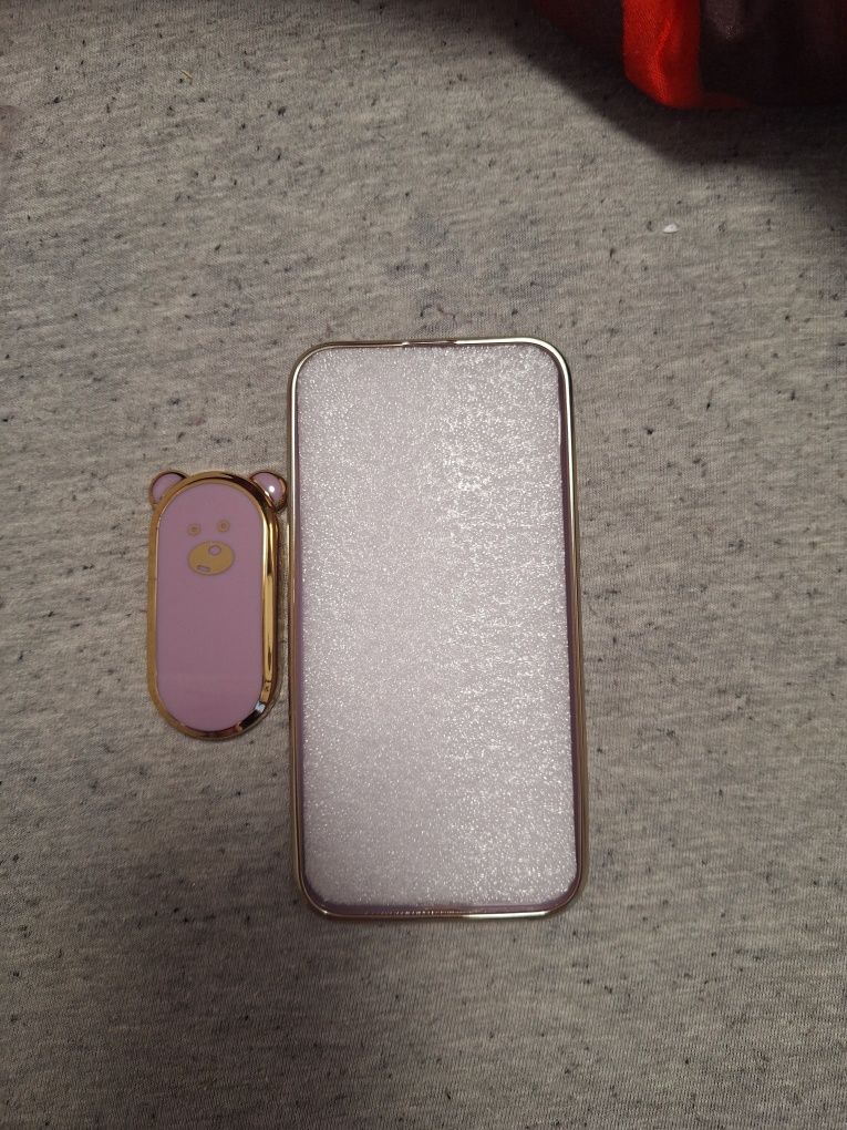 Nowe  etui  do iPhone 13 .