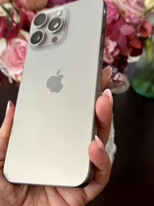 iPhone 15 Pro Max  Natural Titanium подарунок чохол Louis Vuitton