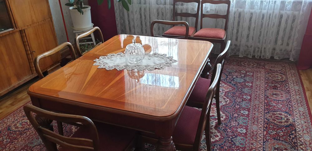 Stół drewniany rozkładany