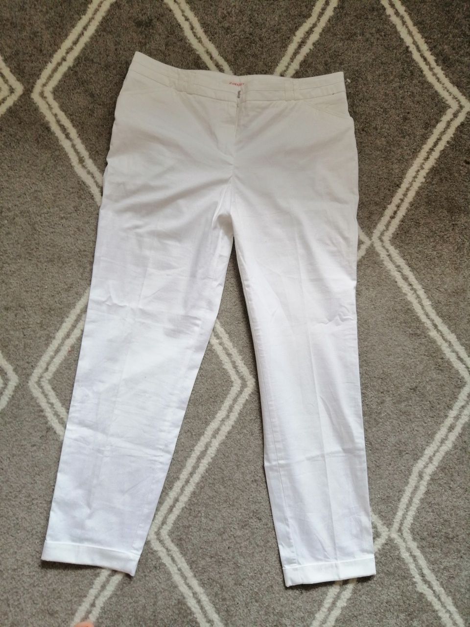 Spodnie białe długie prosta nogawka