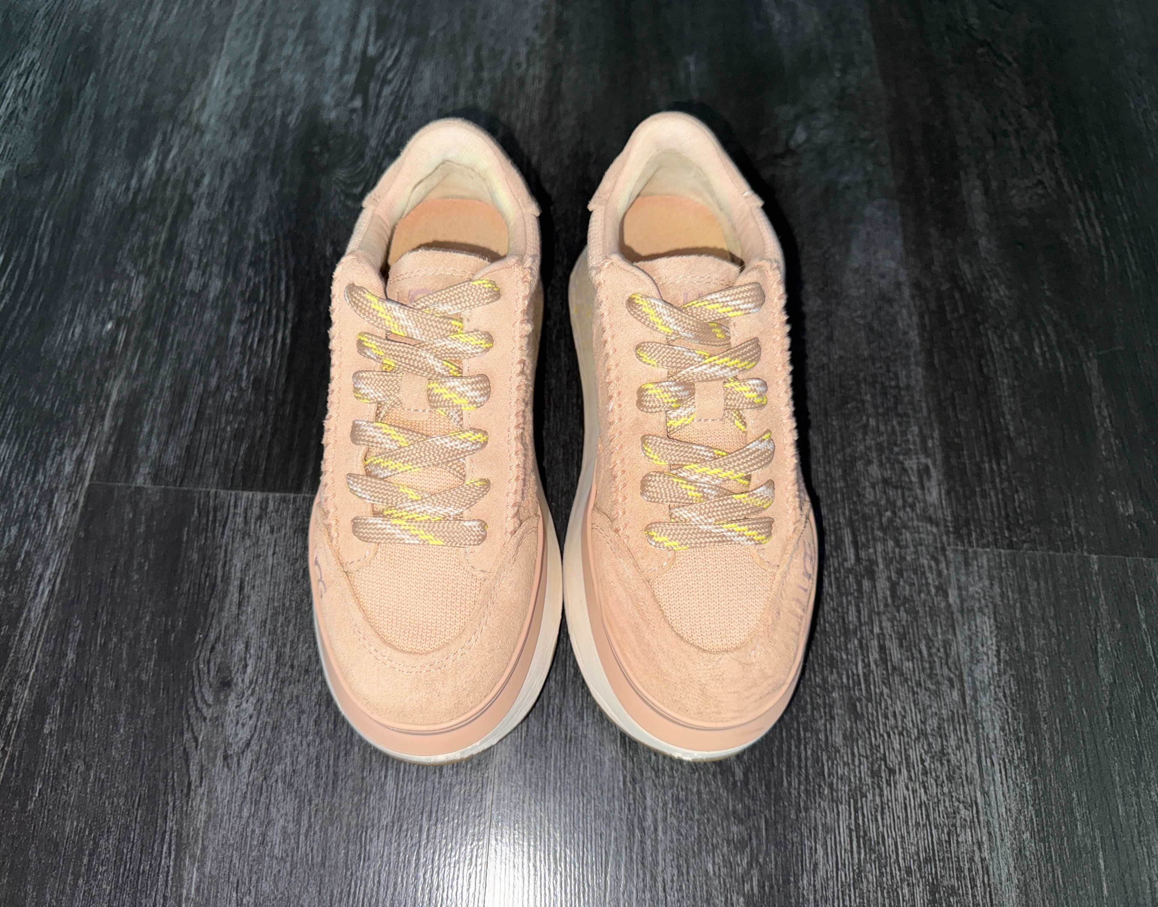 Круті кросівки UGG Women's Marin Logo оригінал р-р 35-36 уст 22,5 см
