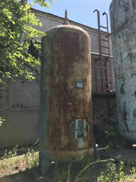 Ресивера,емкости,резервуары в ассортименте от 1 до 100 кубов.