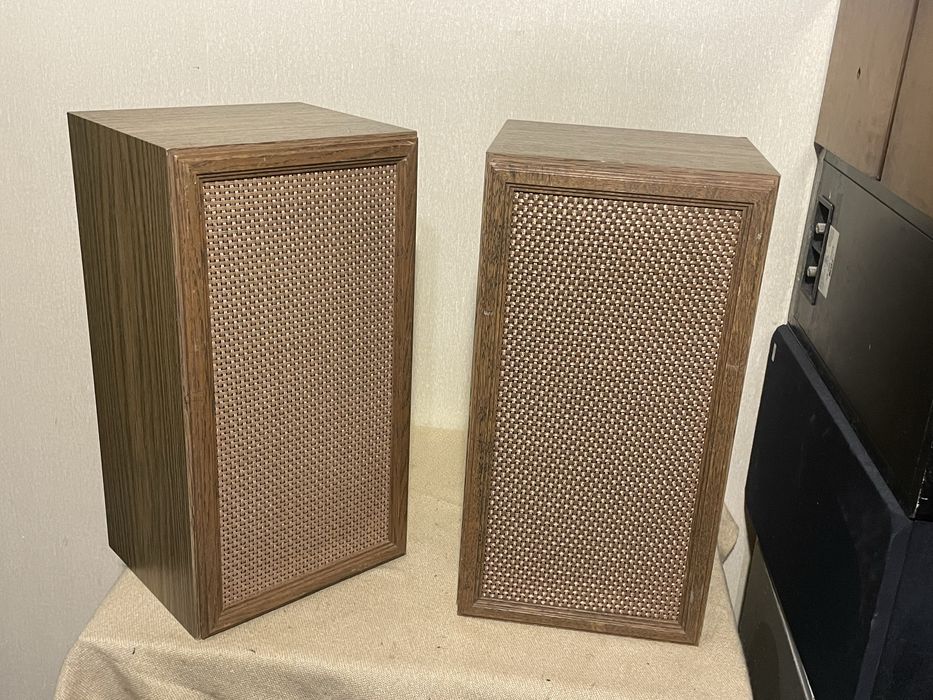 Немецкая аудиофильская HI-FI акустика UNIVERSUM QUELLE (50Вт)(ЗВУК!)