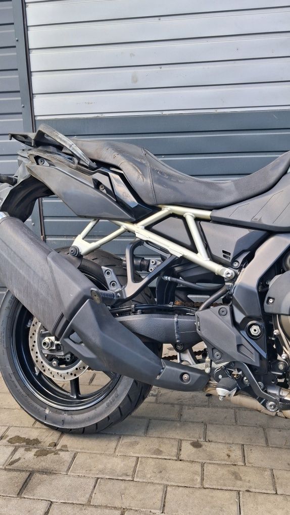 Suzuki v strom 800 uszkodzony sprzedam lub kupię, niesprawny - rozbity