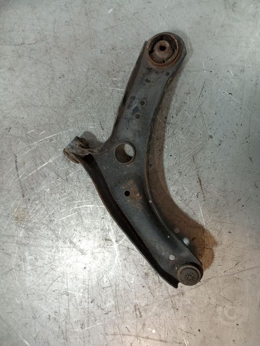 Braço de suspensão frente direito HYUNDAI i20 (GB)