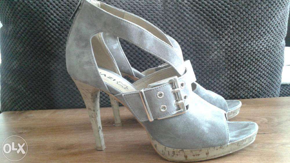 Buty na obcasie, koturn - Quazi rozm. 38