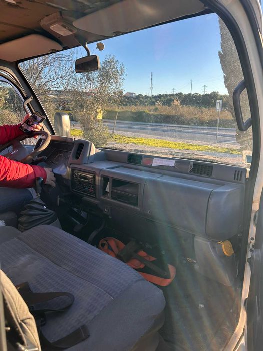 Nissan Cabstar 3.0 TD 35.13 SE/2 - Usado - 2005