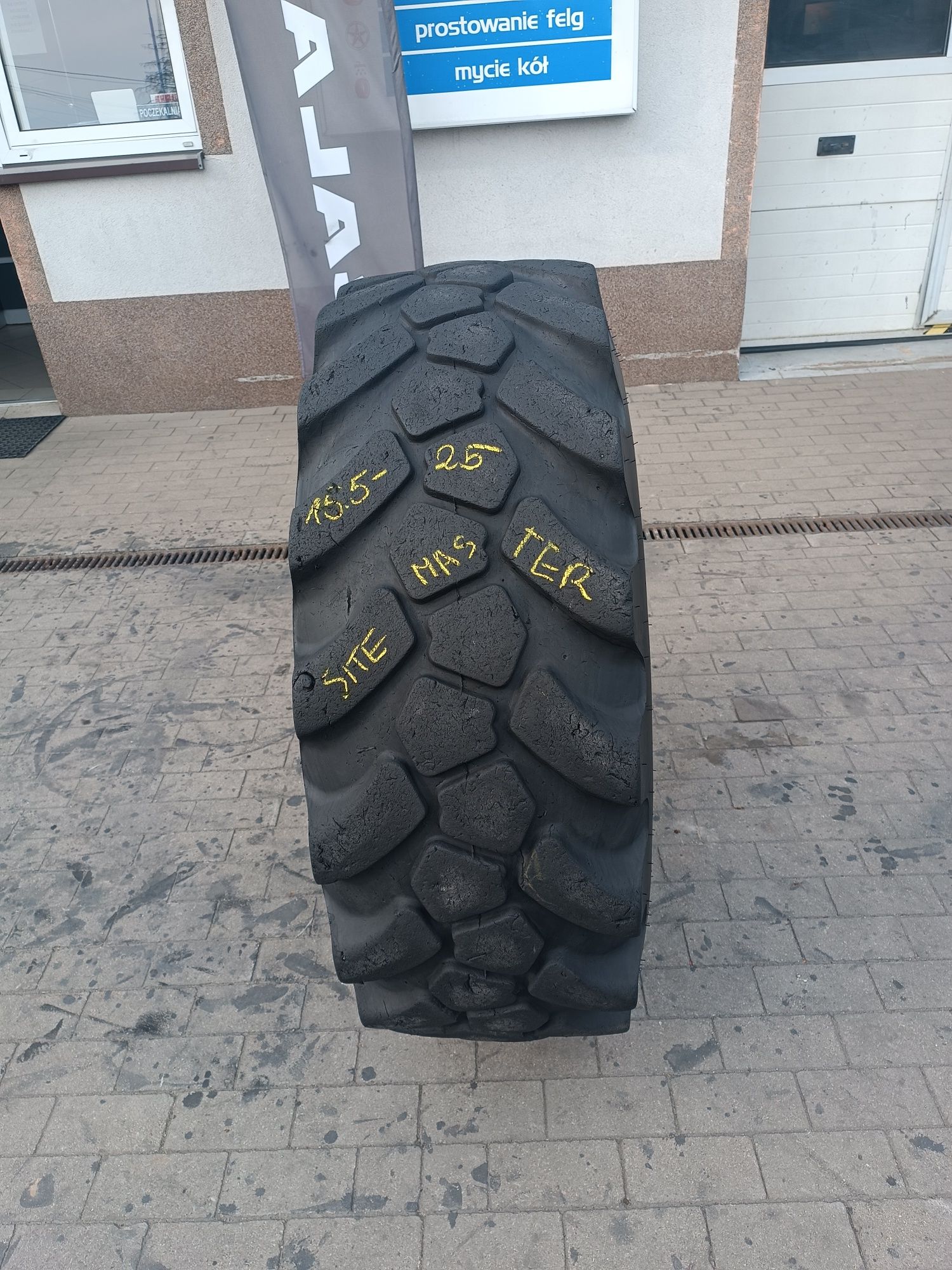 15.5-25 Sitemaster JCB MPT 15.5R25