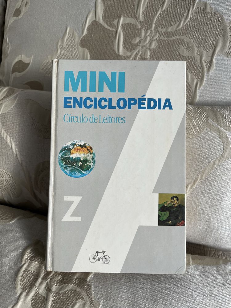Mini enciclopédia do Círculo de Leitores