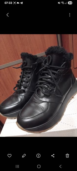 Зимние ботинки  кожаные чёрного цвета  38 р