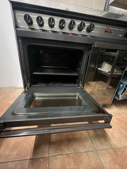 Fogão industrial- gás e elétrico