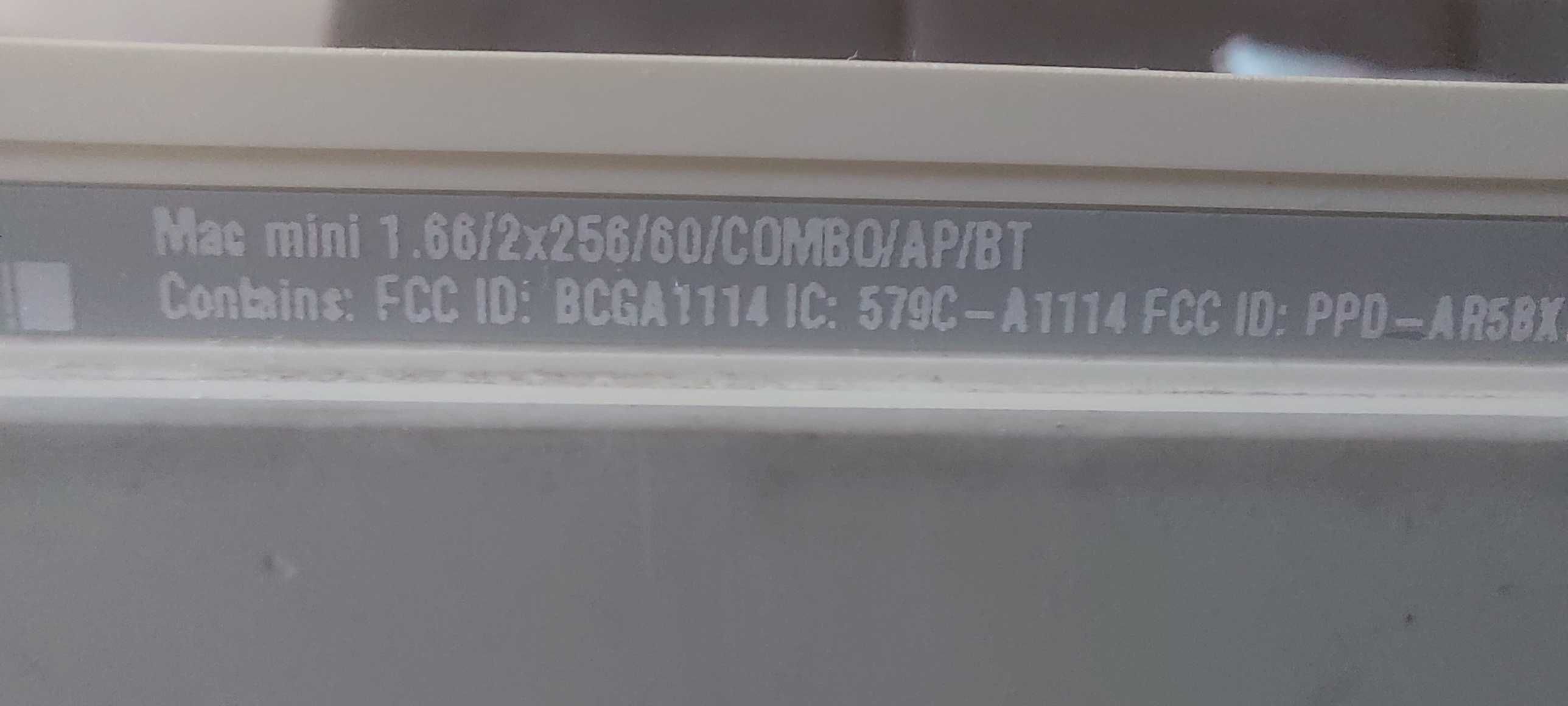 Mac Mini 1,66 GHZ 120 GB plus dodatki