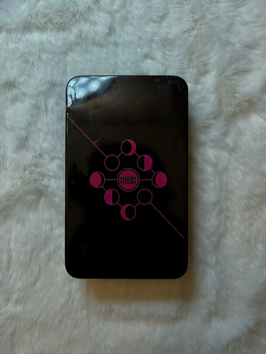 Карти Таро neon moon в коробці