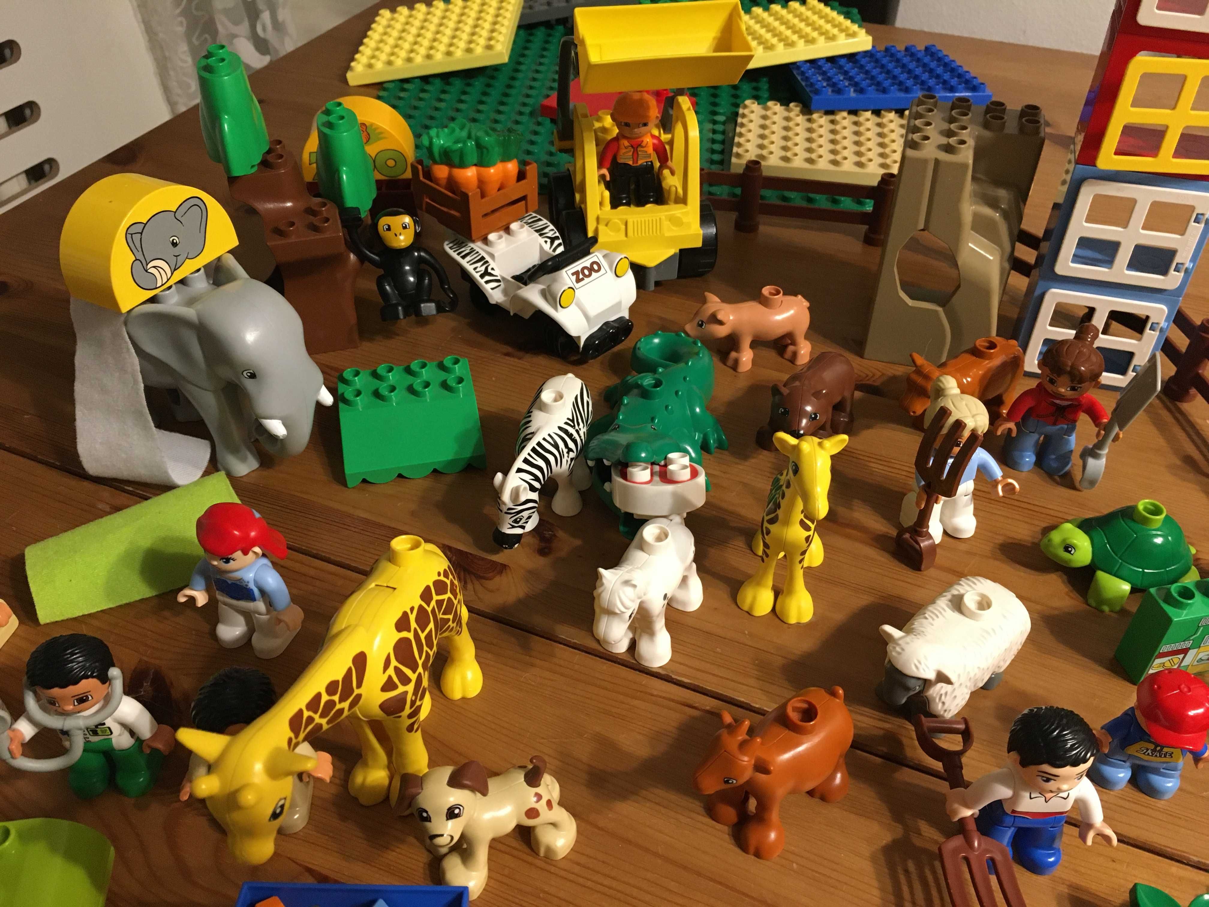 Lego Duplo mega zestaw - szpital Zoo, koparka + duża płyta