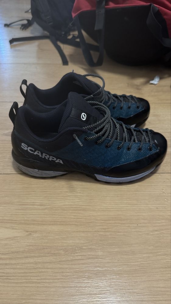Scarpa Mescalito Planet 41.5
