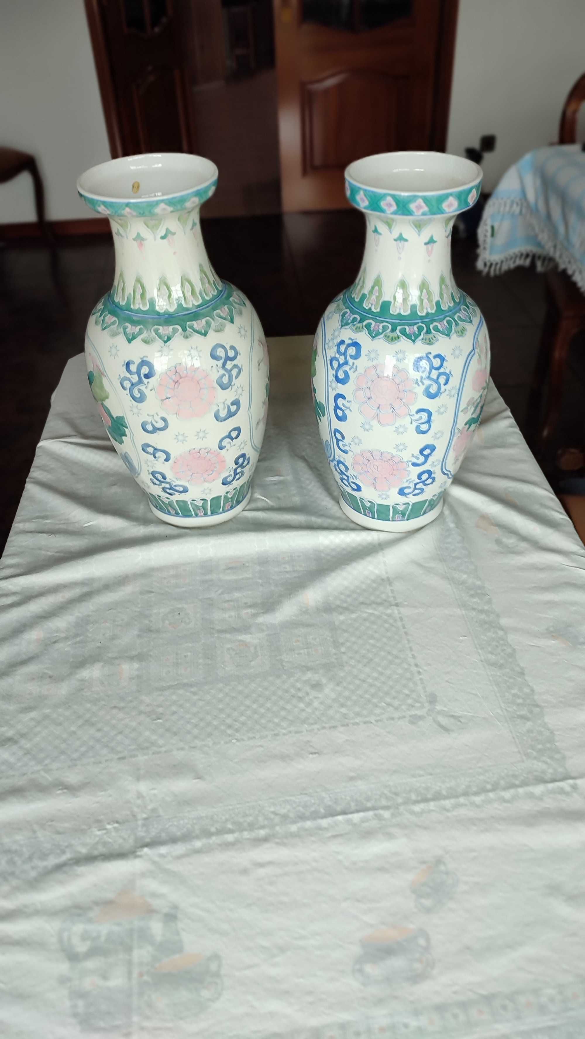 Jarros Porcelana Chinesa