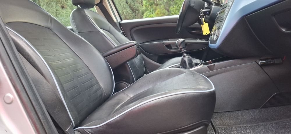 Fiat Grande Punto 1.4 8V-77km Skóra,klima,Panorama-Maxx