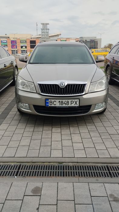Шкода Октавія 1.6 мрі газ/бензин