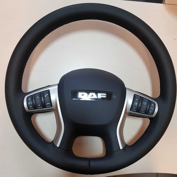 Obszycie kierownicy samochodu naturalną skórą Warszawa i okolice