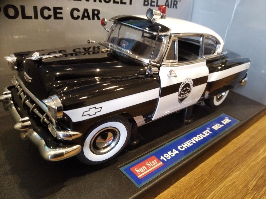 1:18 Sun Star 1954 Chevrolet Bel Air Police Car Model