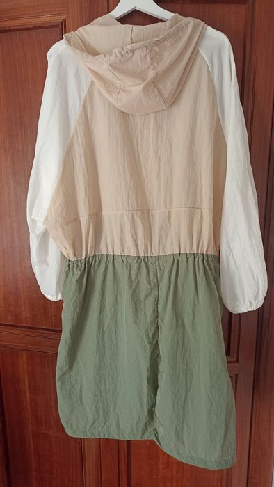 Parka comprida guarda -vento Zara S-M Nova