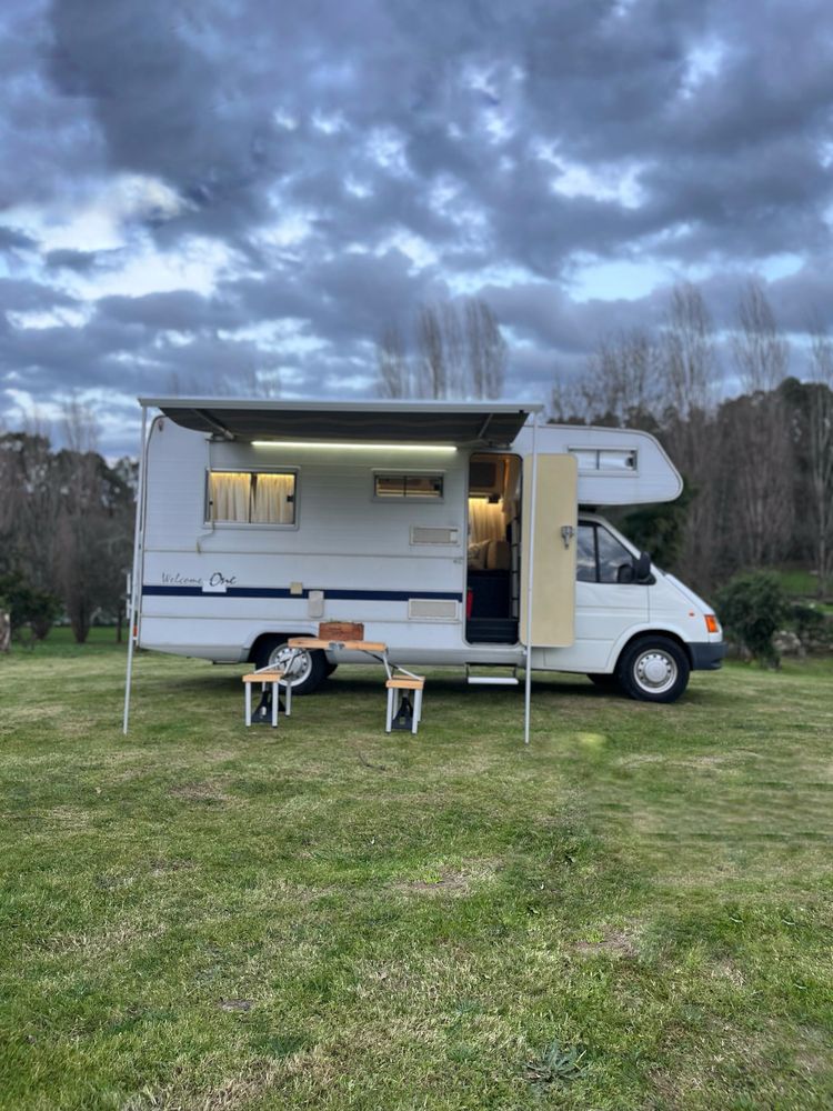 Autocaravana Ford Transit Chausson Bifuel de Fábrica
