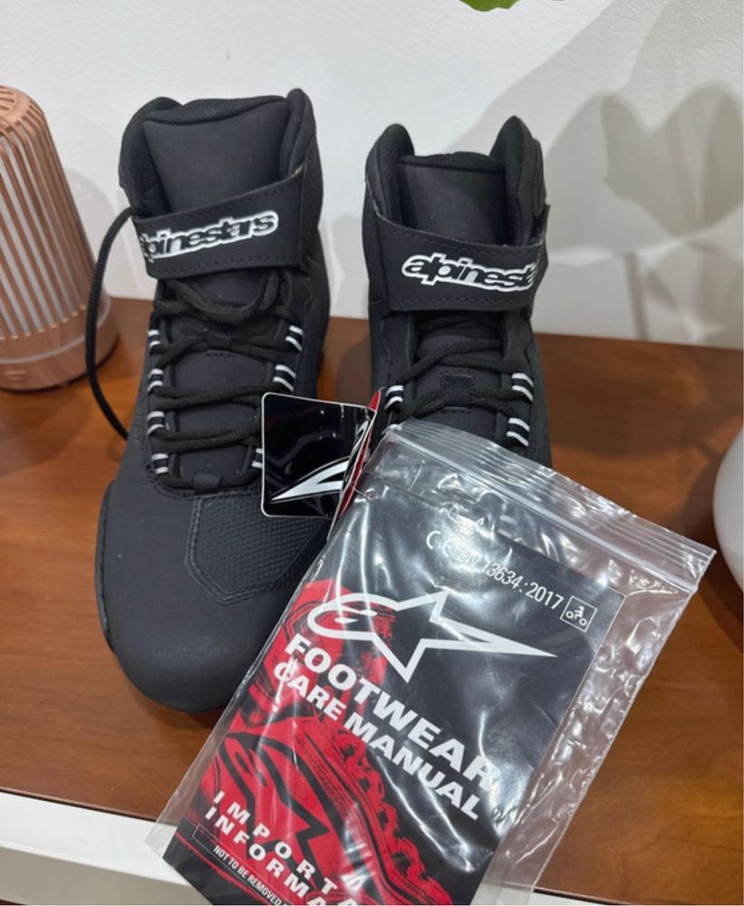 Botas Alpinestars NOVAS