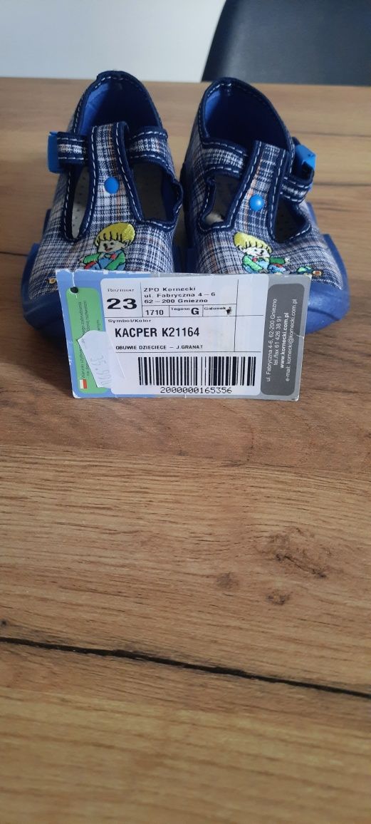 Kapcie Kornecki 23 chłopiec- nowe
