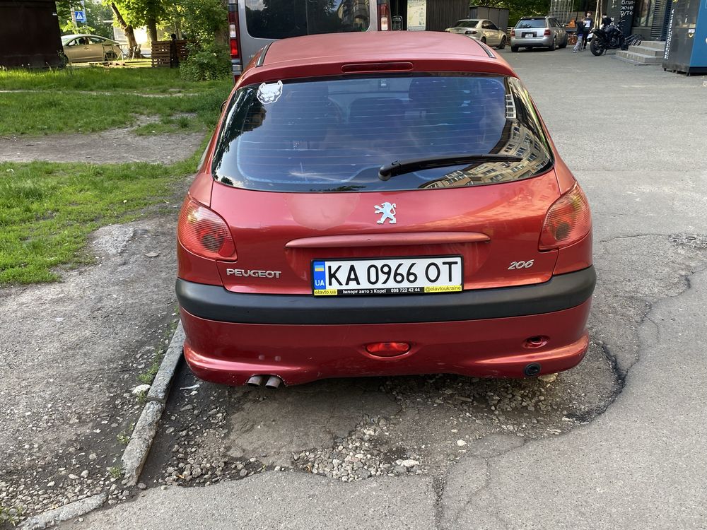 Продам Пежо 206