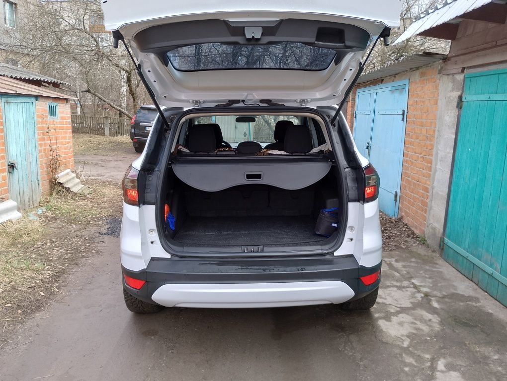 Продам ford escape 2018р