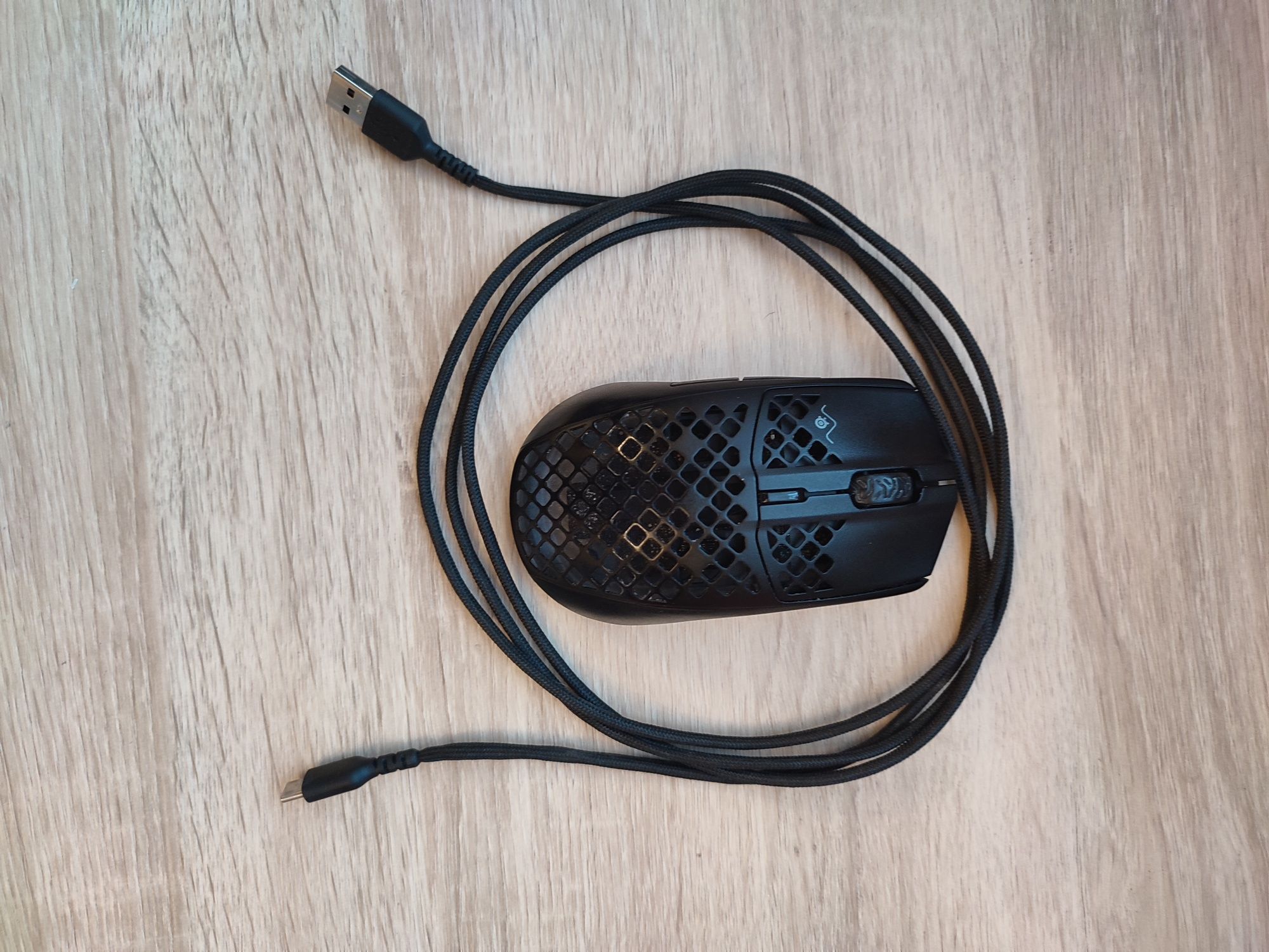 Myszka steelseries Aerox 3