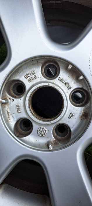 Alufelgi vw r16/205/55 z oponami zimowymi, vw touran, golf, passat