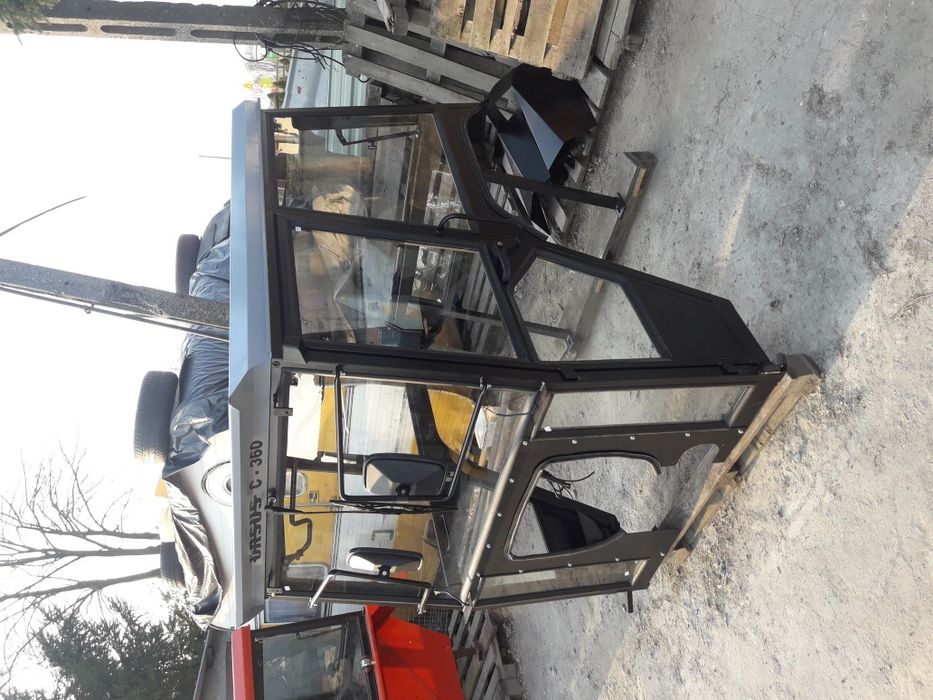 Kabina kabiny Ursus C-360 C-330 Bizon T-25 Mtz