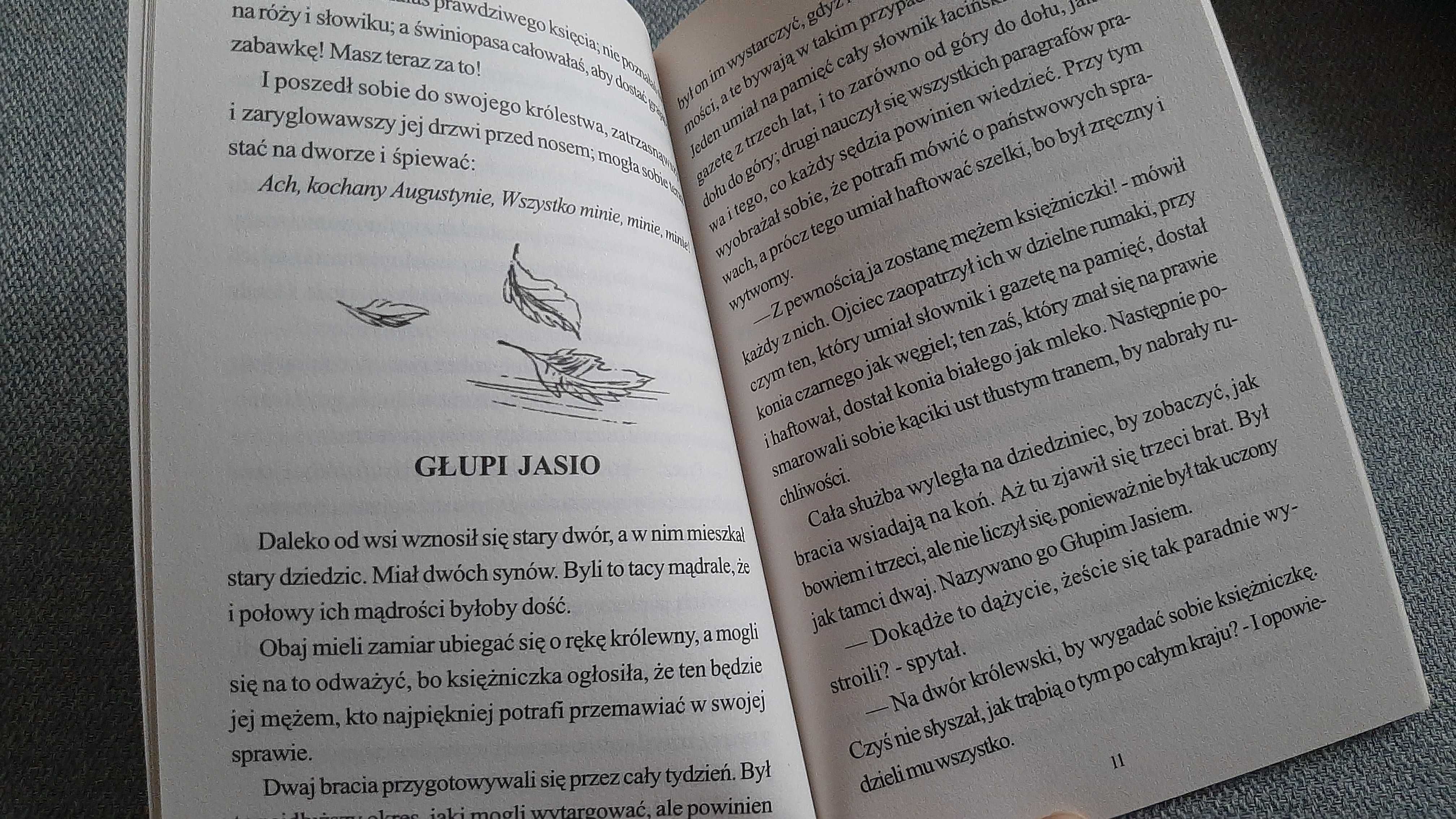 Baśnie Andersena Ole Zmruż-oczko Świniopas Głupi Jasio Stary dom Paste