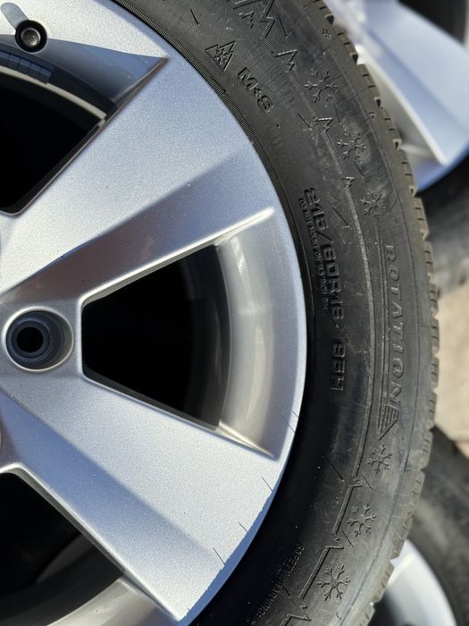 Шини зимові 215/60/16 та диски