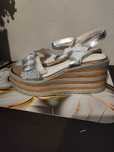 Nowe buty damskie na koturnie rozmiar 39