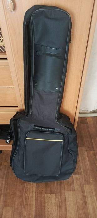 Акустическая гитара