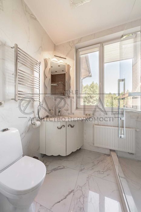 Продаж розкішного будинку в Козині