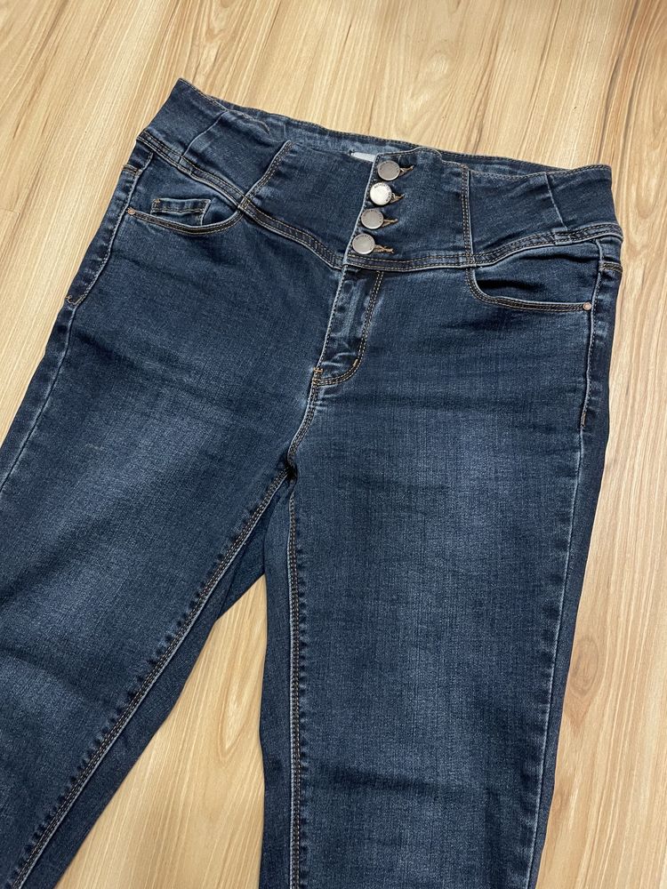 Spodnie jeansy damskie