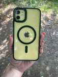 Продам IPhone 11 128gb