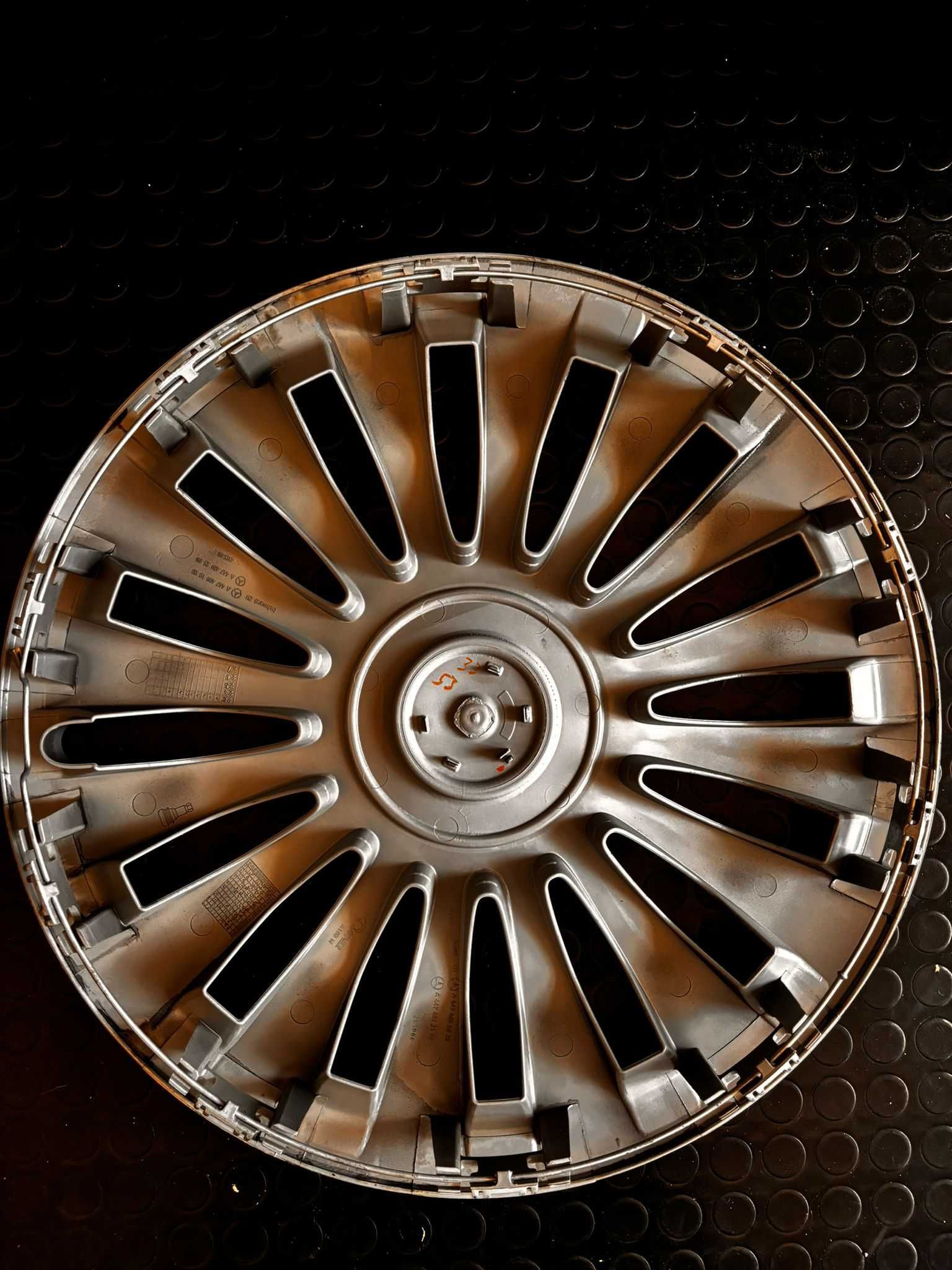 Conjunto de tampões originais Mercedes jante 17