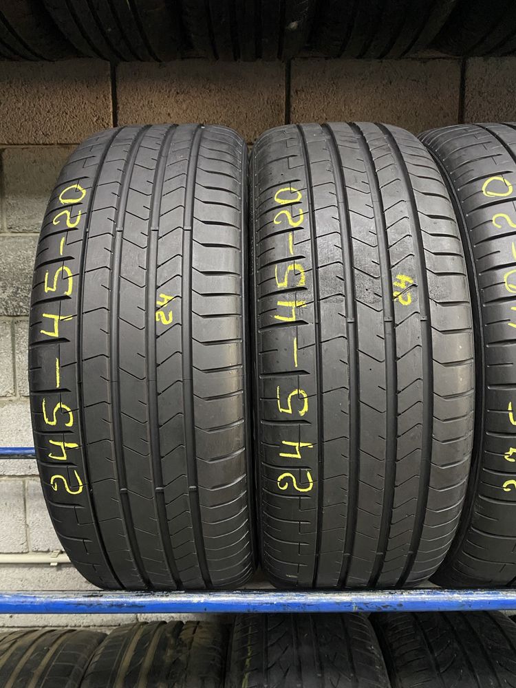 Різноширокі шини 245/45R20 i 275/40R20 PIRELLI