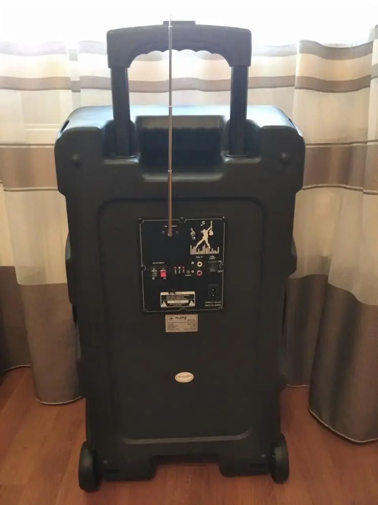 Колонка на акумуляторі з бездротовим мікрофоном ZPX ZX-7772/200W