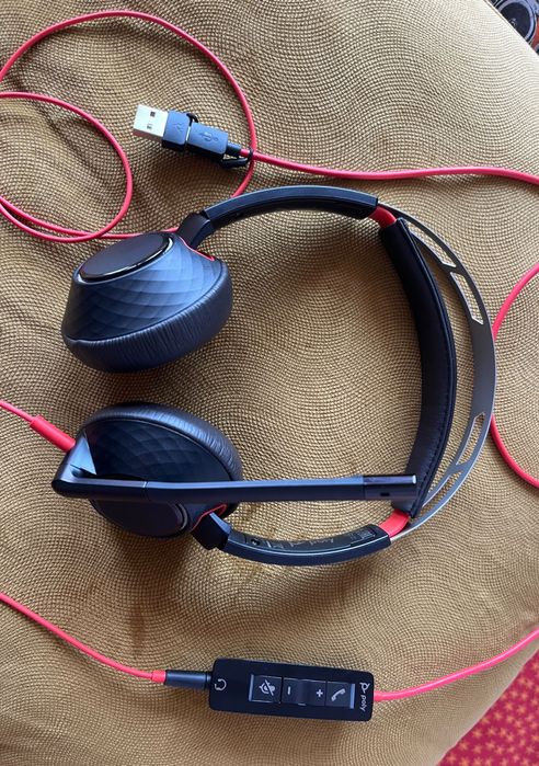 Auricular Poly Blackwire 5220 com cabo - cancelamento de ruído