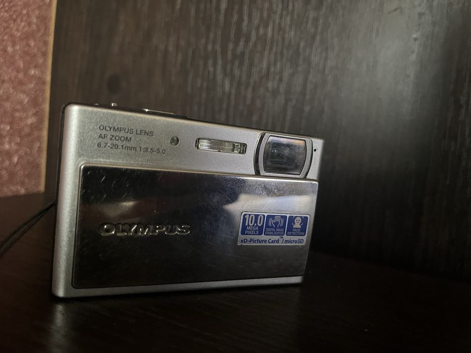 Фотоапарат OLYMPUS W1040 робочий