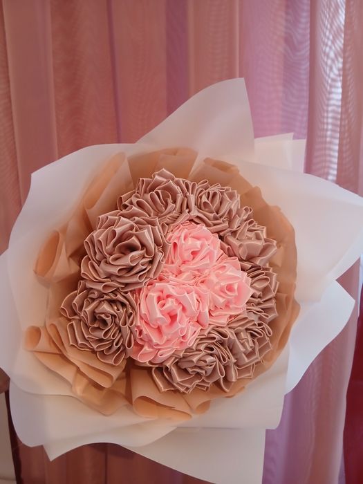 Жоржини з атласних лєнт.