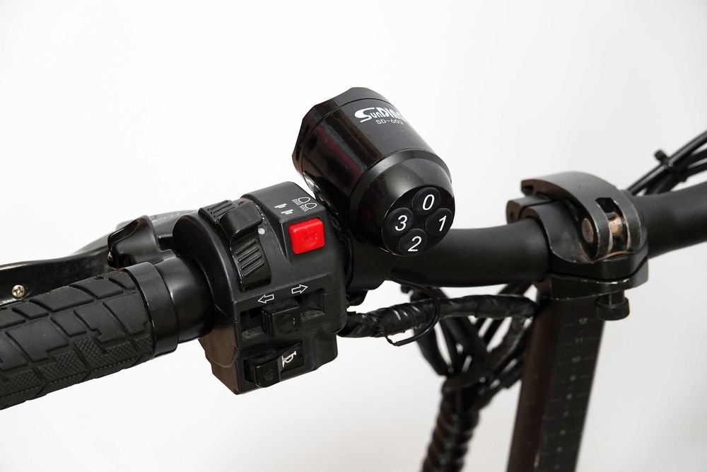 Легкий, потужний та складний електровелосипед