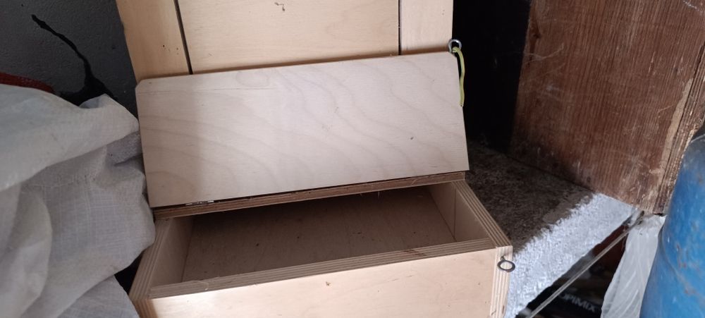 Ninho papagaio com alçapão gaveta