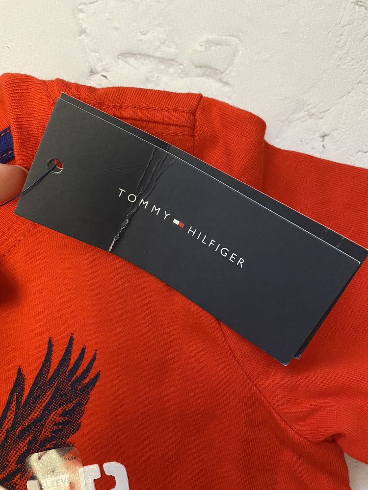 Футболка новая Tommi Hilfiger для малыша