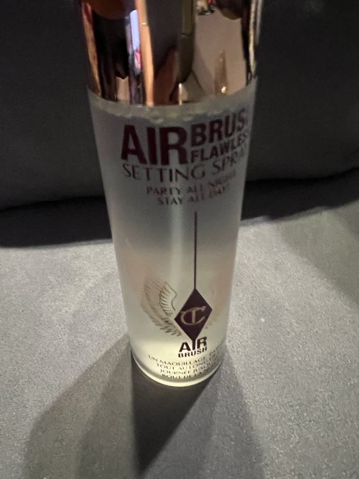 Charlotte Tilbury satting spray viralowy 100ml cena w sephorze 189zł